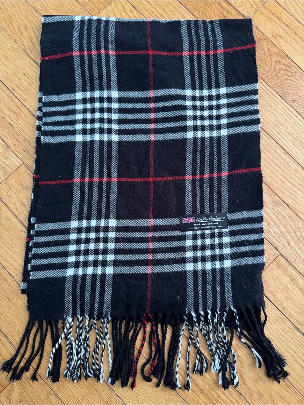 Black plaid 100% cashmere scarf